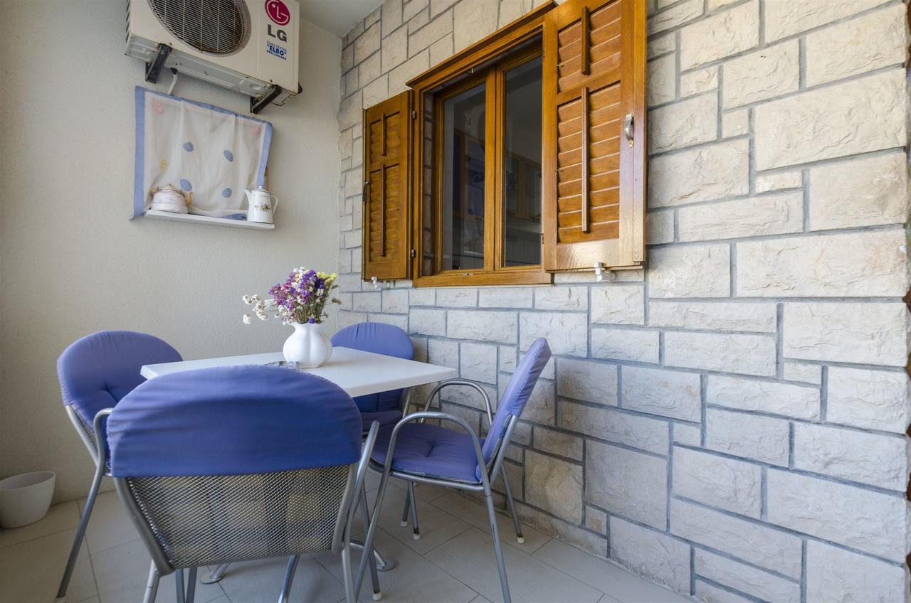 Apartments And Rooms Lea Bol Dış mekan fotoğraf