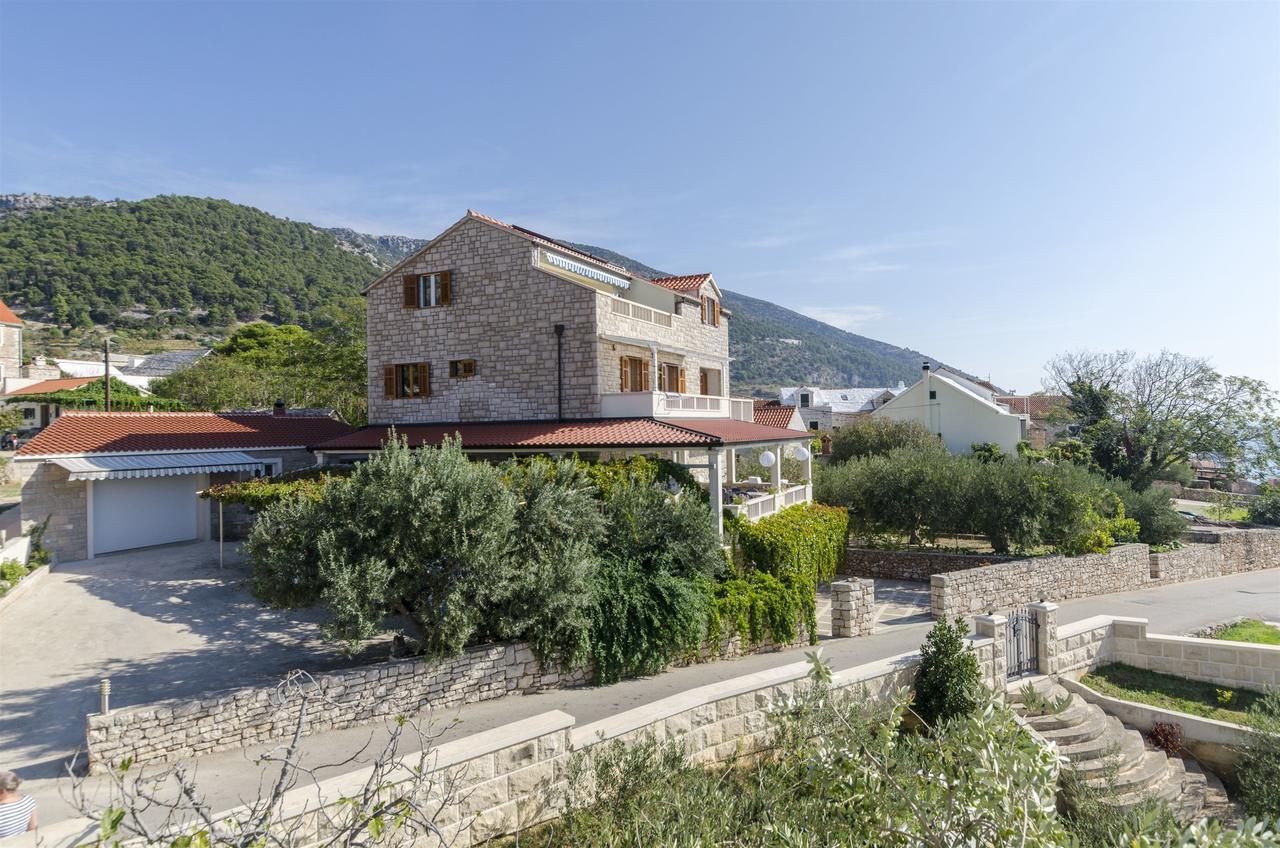 Apartments And Rooms Lea Bol Dış mekan fotoğraf