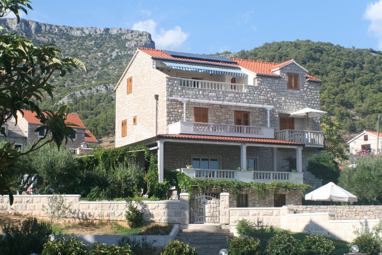 Apartments And Rooms Lea Bol Dış mekan fotoğraf